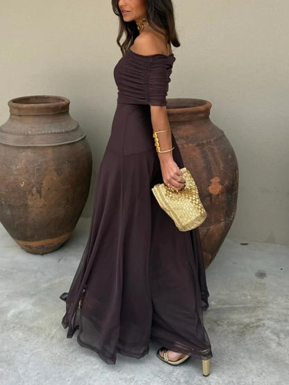 Emma | Elegante Vestito Lungo Spalle Scoperte da Donna
