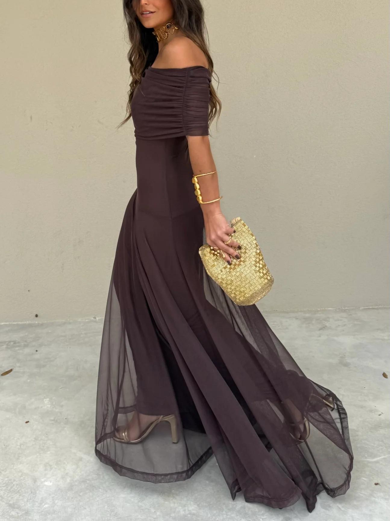 Emma | Elegante Vestito Lungo Spalle Scoperte da Donna