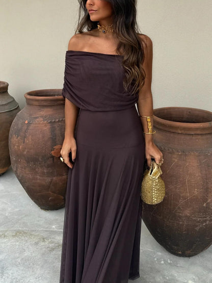 Emma | Elegante Vestito Lungo Spalle Scoperte da Donna