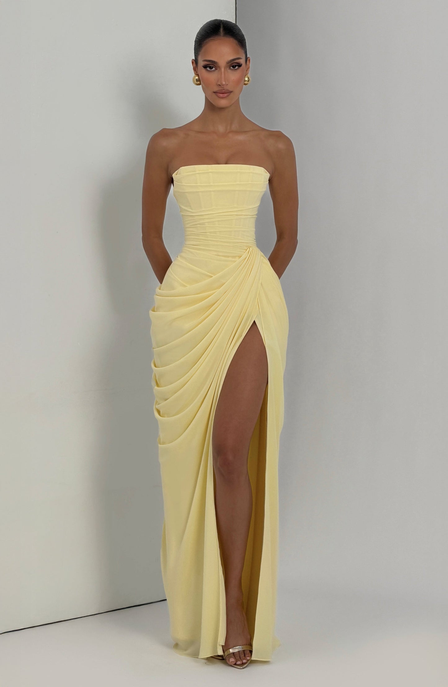 Wanda | Elegante Vestito Lungo Strapless Con Corsetto Da Donna