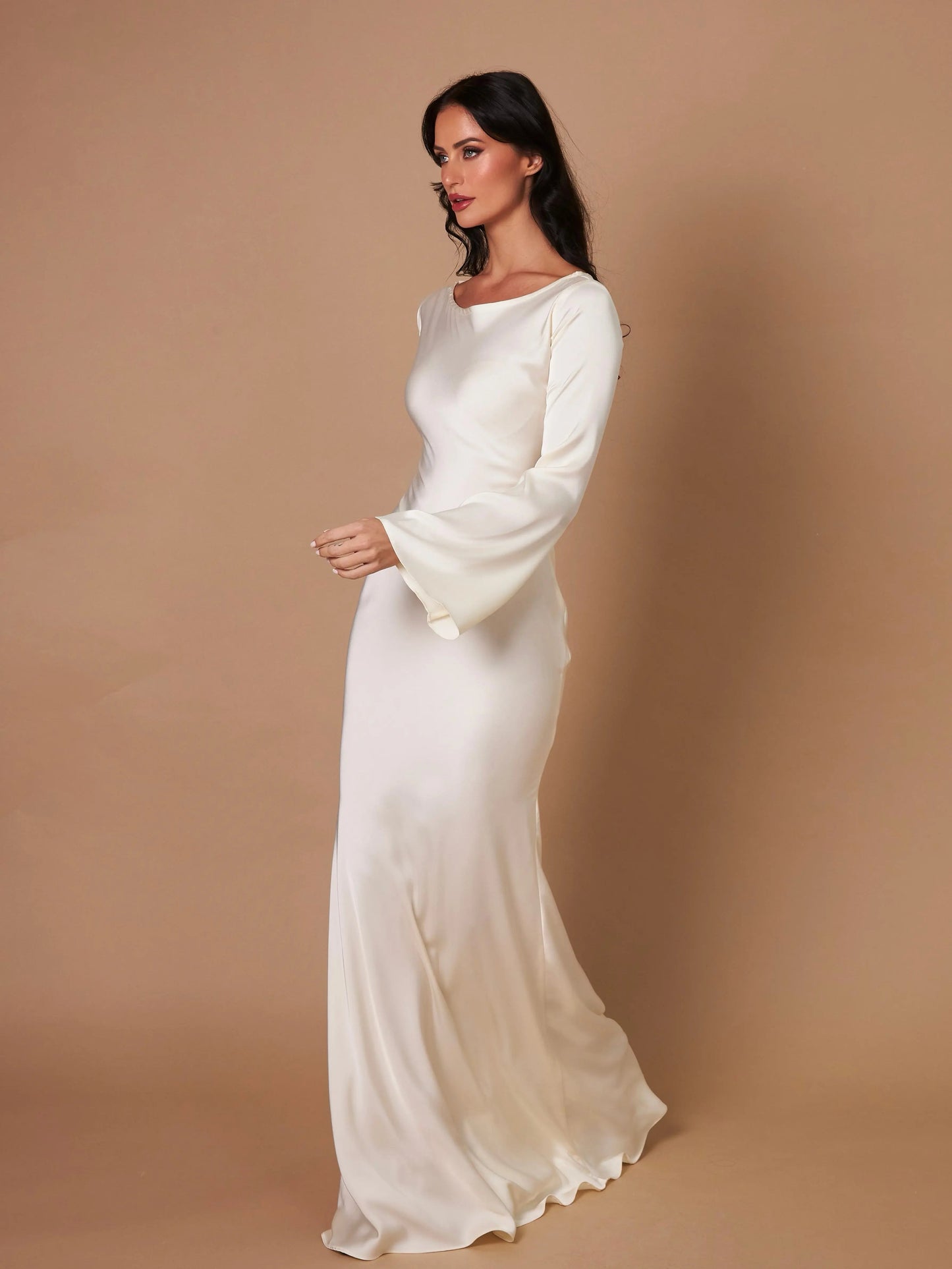 Vittoria | Vestito Maxi Elegante in Raso con Maniche Lunghe da Donna