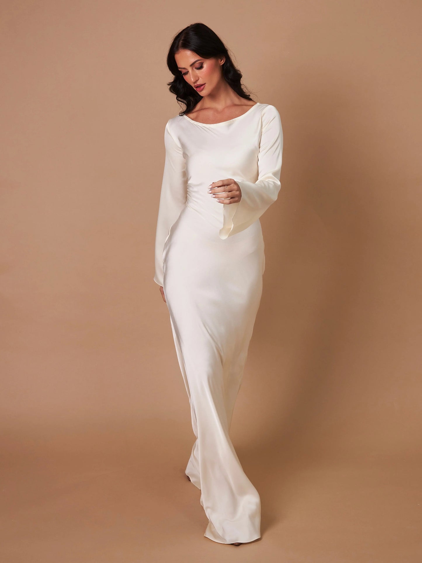 Vittoria | Vestito Maxi Elegante in Raso con Maniche Lunghe da Donna