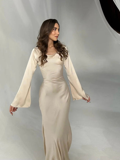 Vittoria | Vestito Maxi Elegante in Raso con Maniche Lunghe da Donna