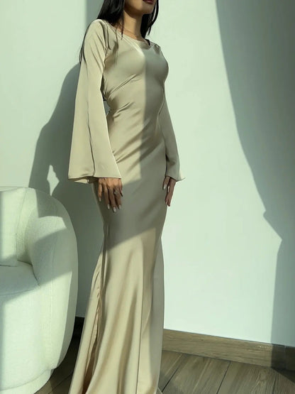 Vittoria | Vestito Maxi Elegante in Raso con Maniche Lunghe da Donna